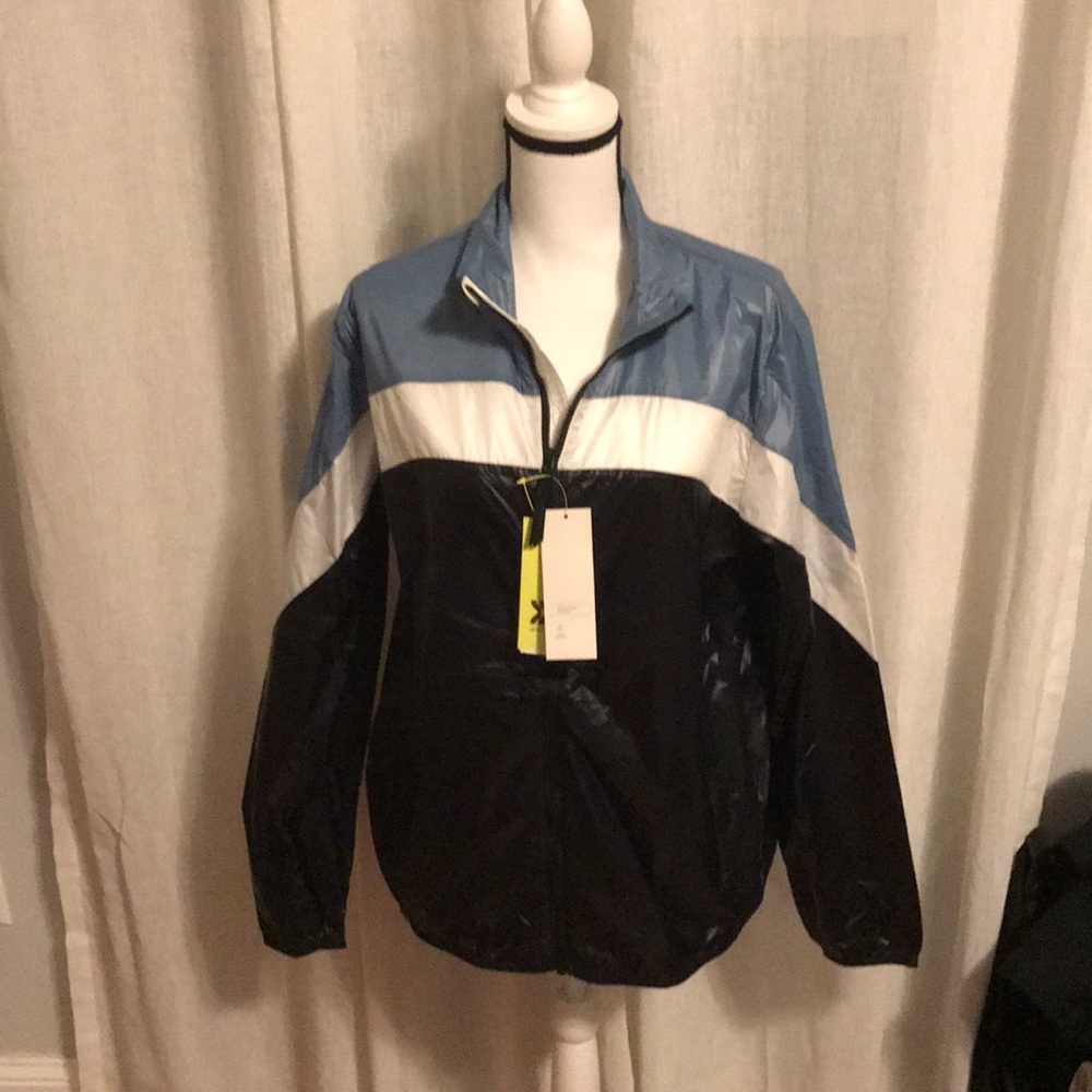 Lightweight Windbreaker